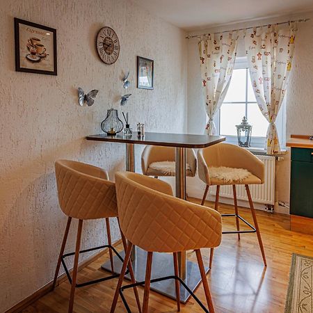 Wohnen Ueber Einem Mediterranen Restaurant,Apartment 2 Oder 3 Leipzig Exteriör bild