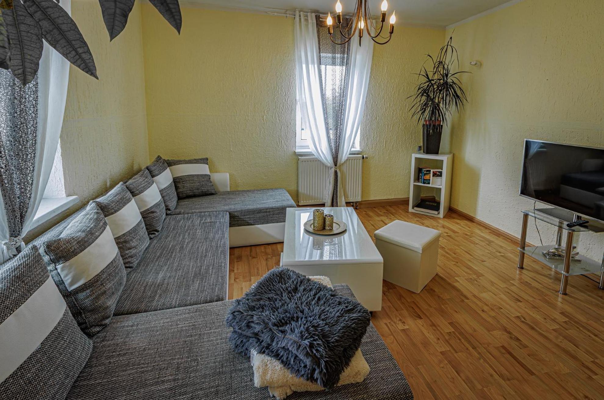 Wohnen Ueber Einem Mediterranen Restaurant,Apartment 2 Oder 3 Leipzig Exteriör bild